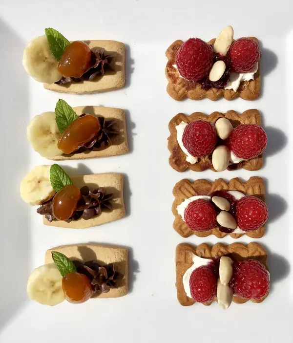 Recette express de mamie:            duo de tartelettes framboises et choco bananes gingembre